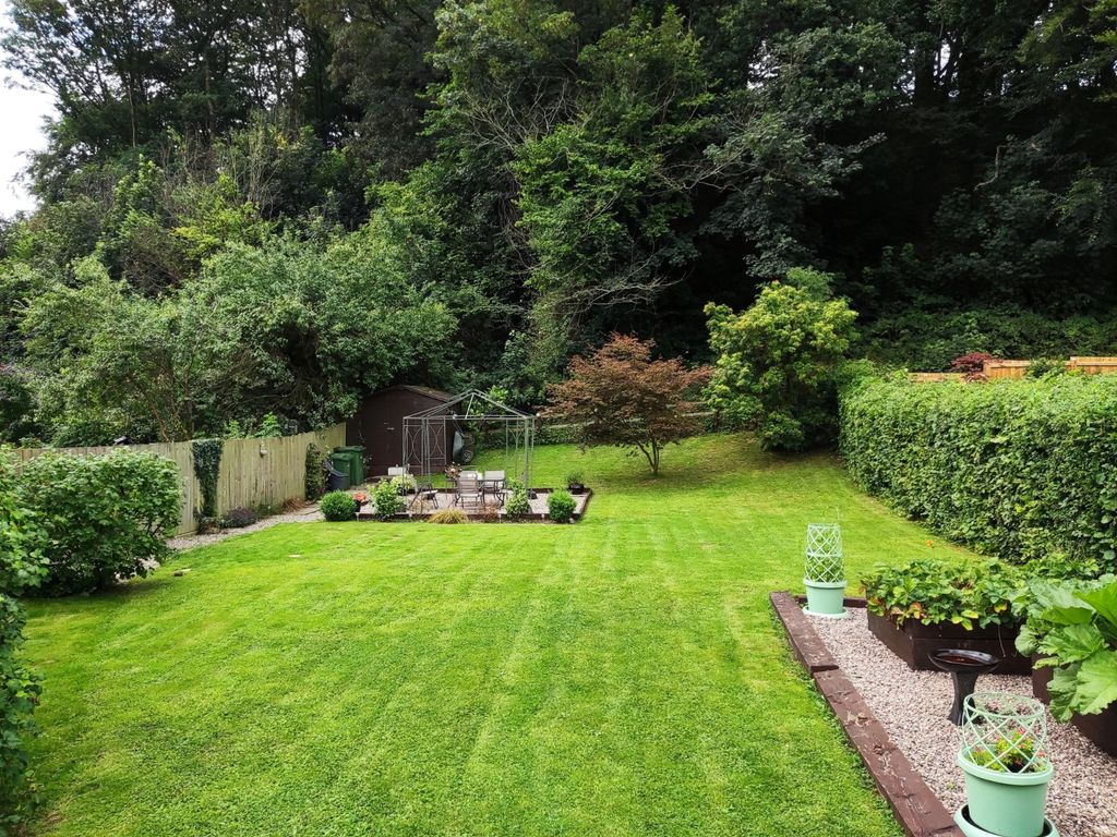 Property photo 2 of 45 Picture No. 53
