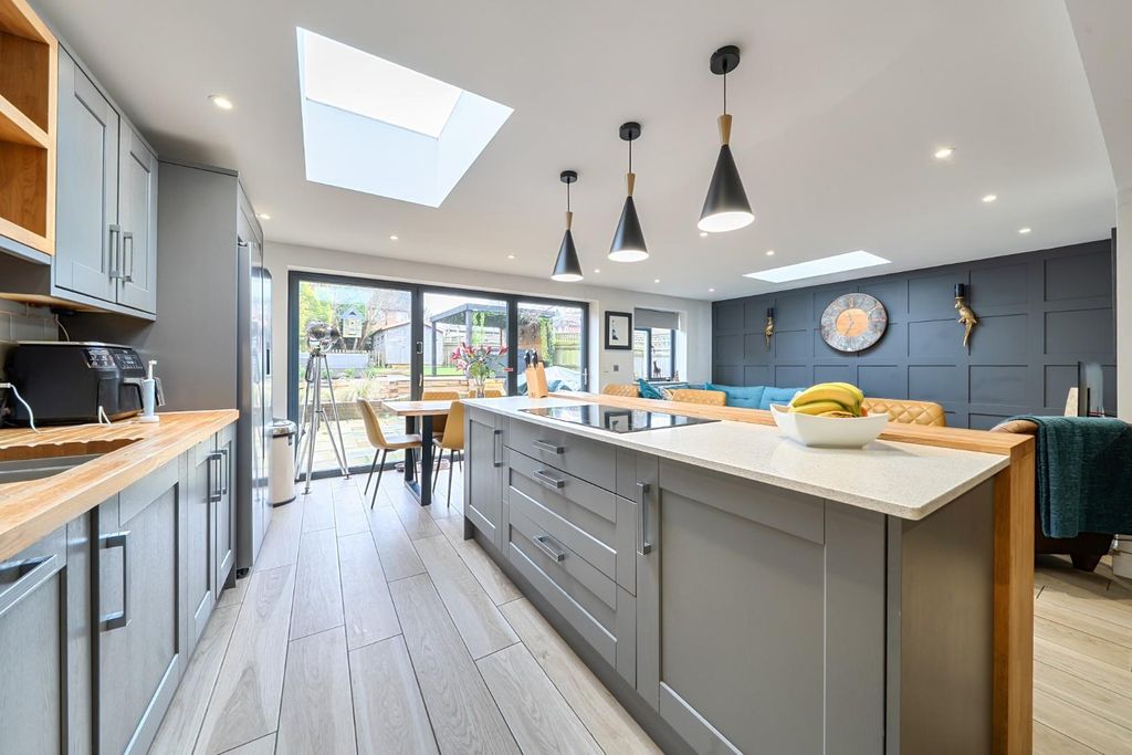 Property photo 3 of 20 #8.Jpg