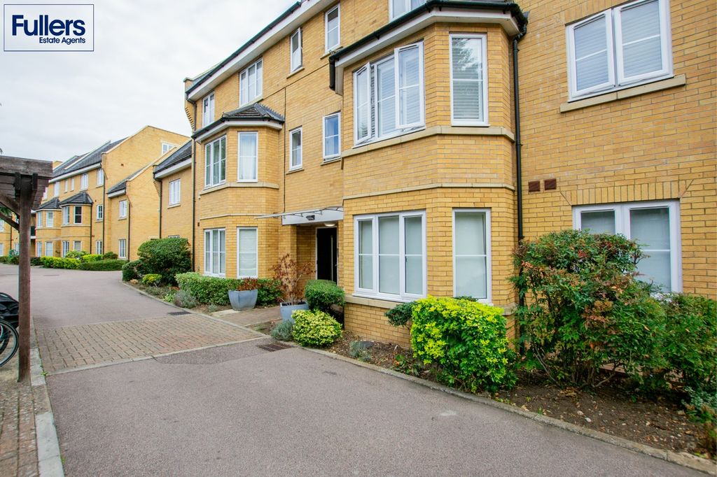 Property photo 1 of 12