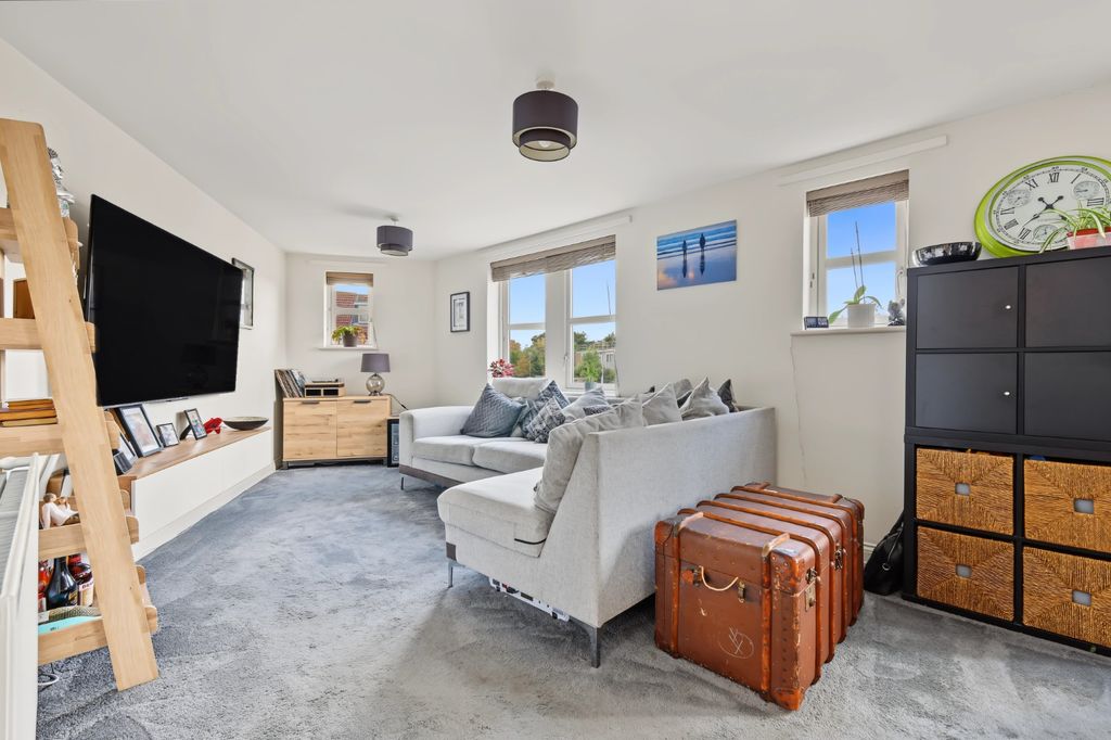 Property photo 3 of 10 5544035