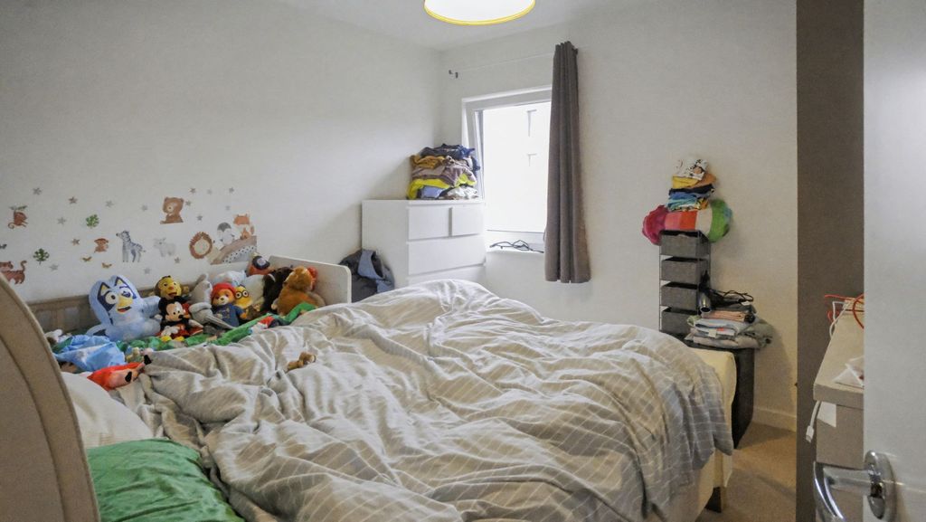 Property photo 3 of 23