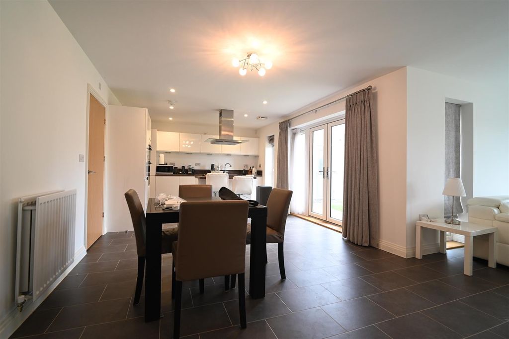 Property photo 3 of 29