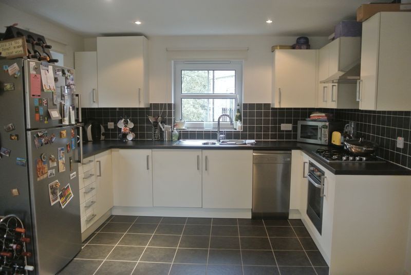 Property photo 2 of 12 Kitchen