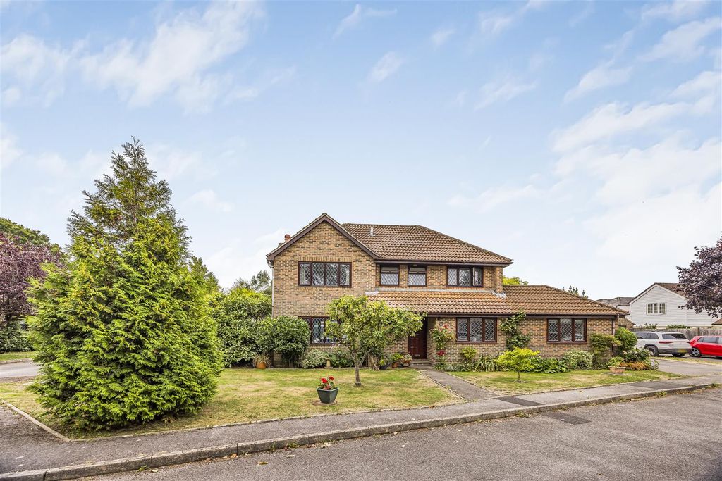 Property photo 1 of 37 1 Conifer Drive, Hambrook-Porticomarketing-Nexa-58