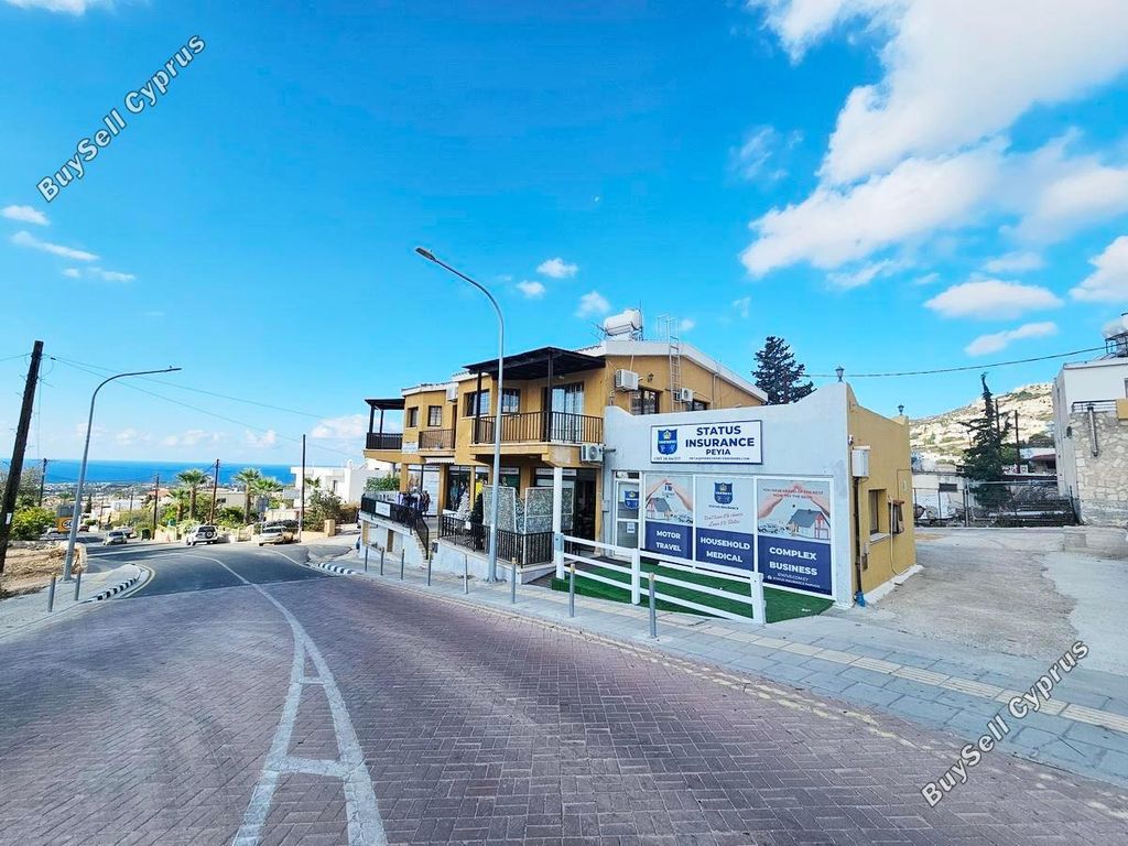 Property photo 3 of 46