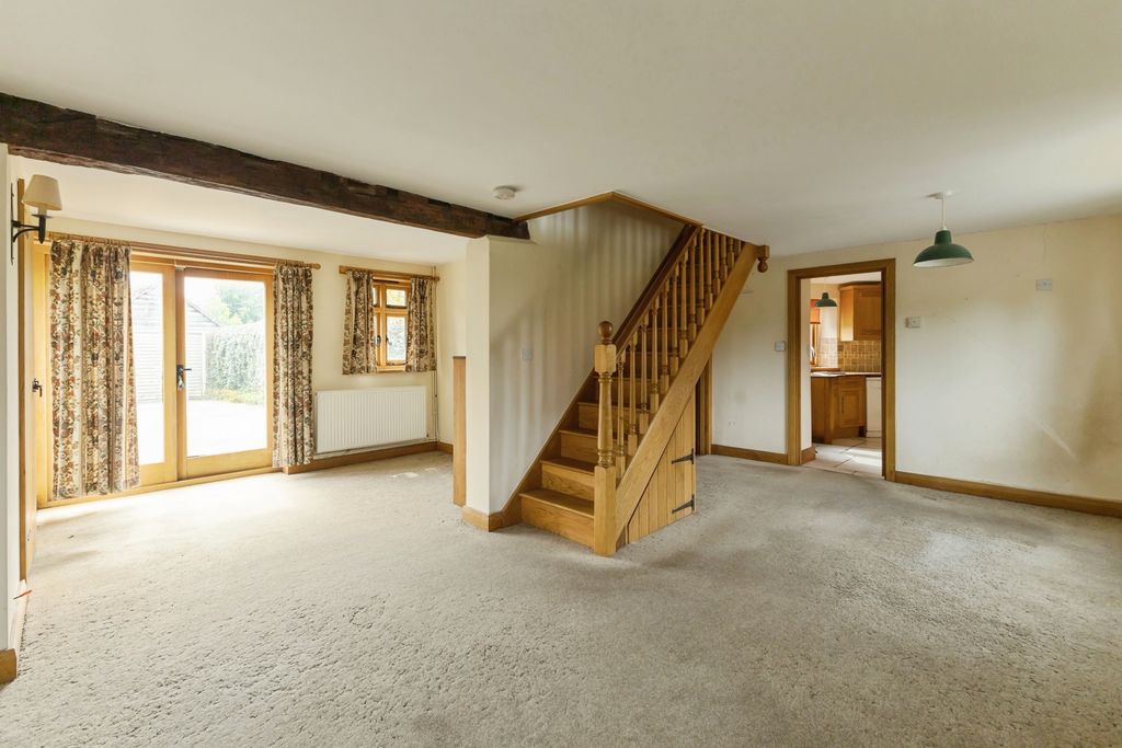 Property photo 2 of 19 Photo