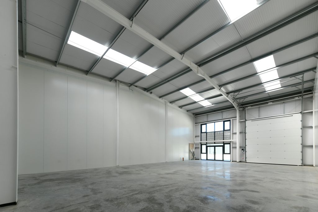 Property photo 2 of 9 Aylesburyenterpriseunits1-11_Highres-101.Jpg