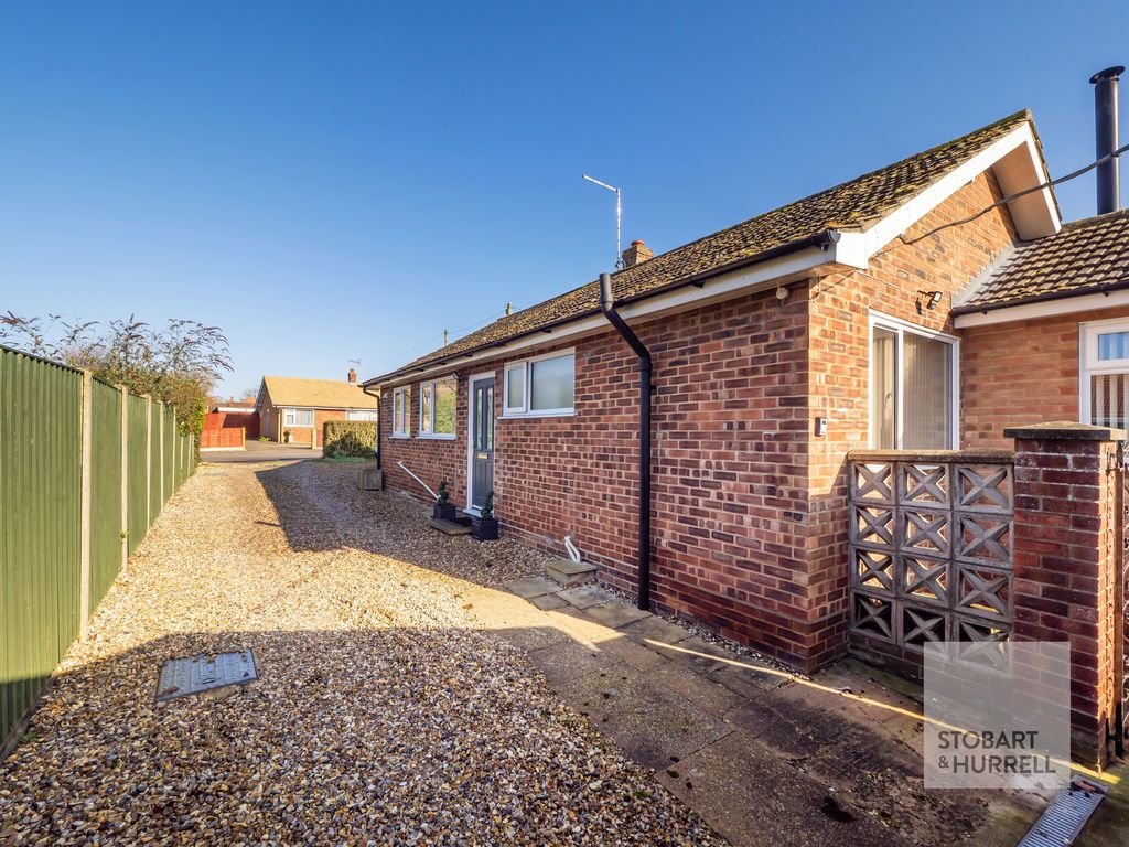 Property photo 2 of 15 Side