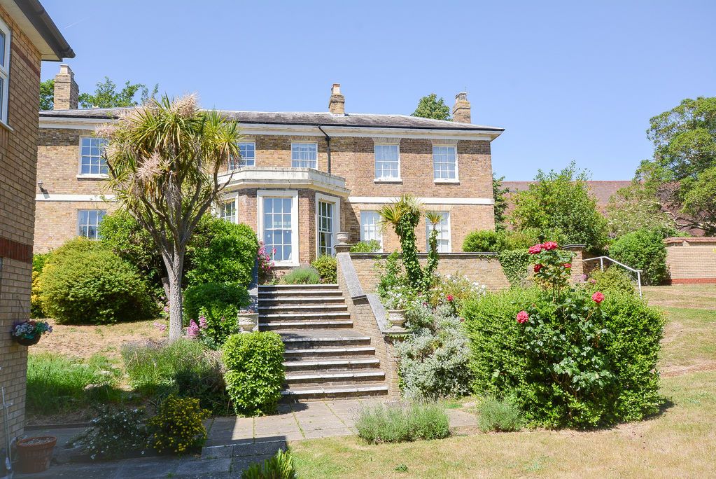 Property photo 3 of 16 Photo 10