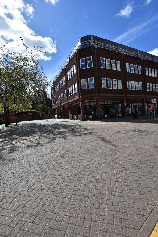 Property photo 1 of 6