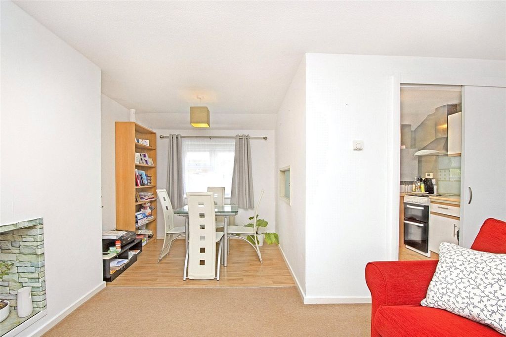 Property photo 2 of 13 Picture No. 05