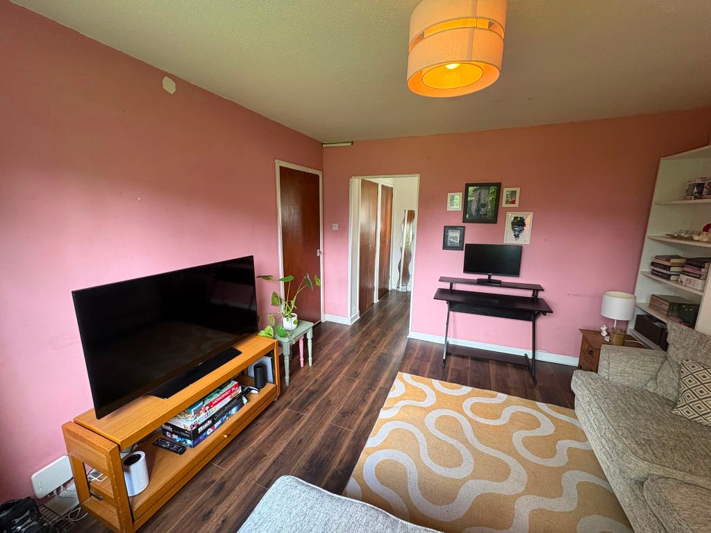 Property photo 3 of 10 4484C3Df-2F70-4299-A75D-B41863D1Bb6D