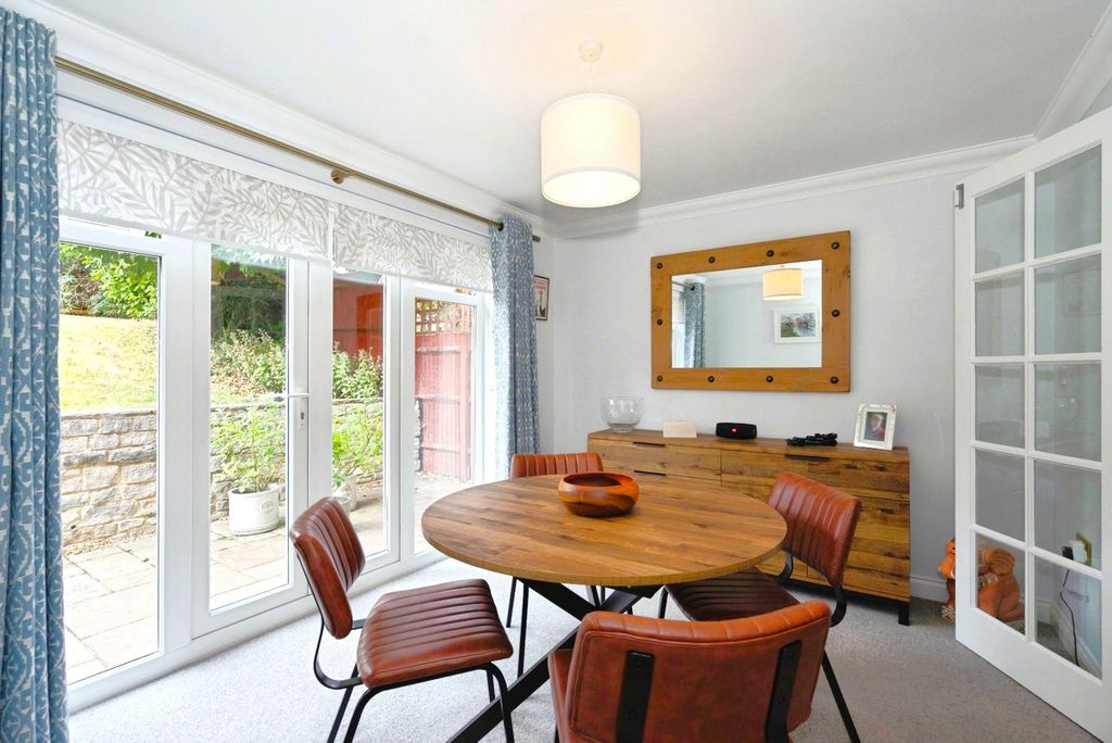 Property photo 3 of 22 Picture No. 39