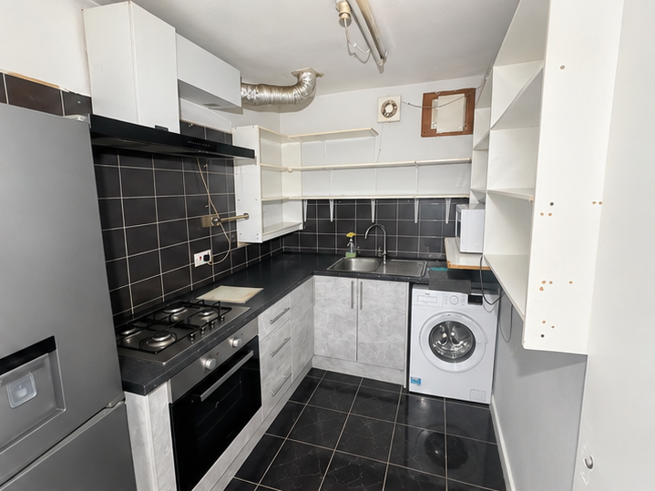 Property photo 1 of 5