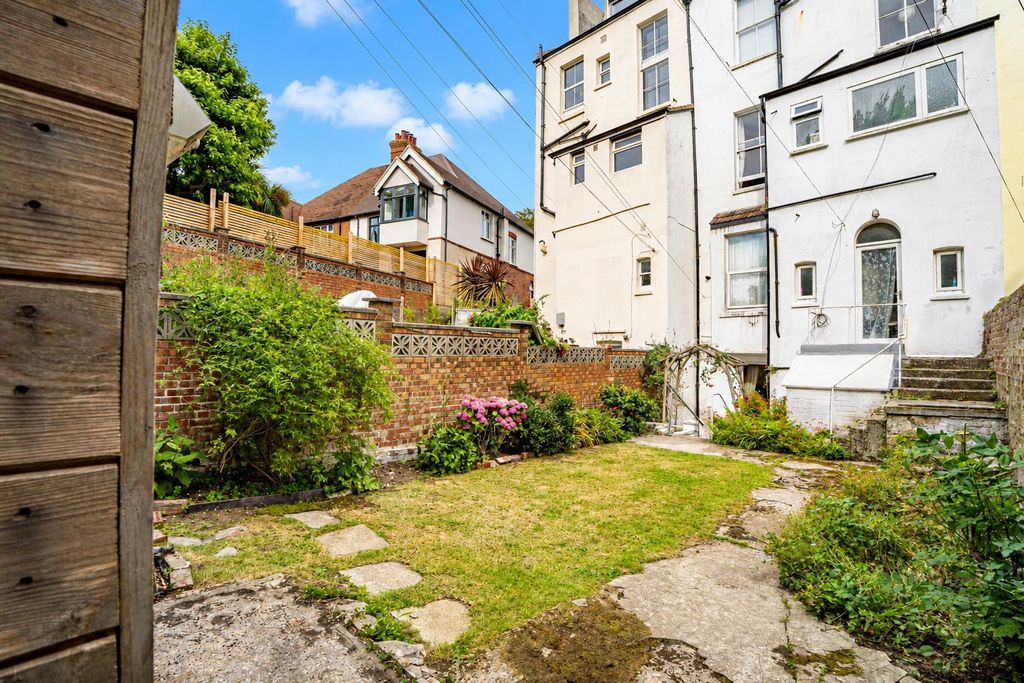 Property photo 3 of 19 73462535-ba8d-49Bb-Ac23-27Da70A456d2.Png