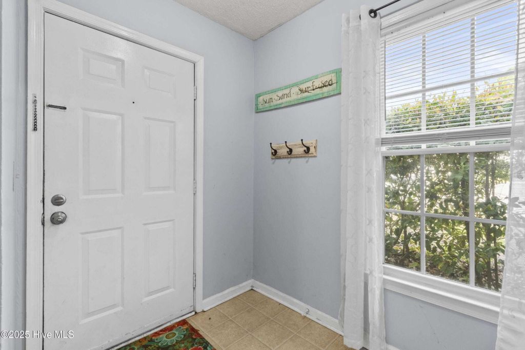 Property photo 3 of 17 <Alttext/>