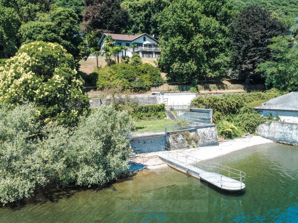 Property photo 1 of 61