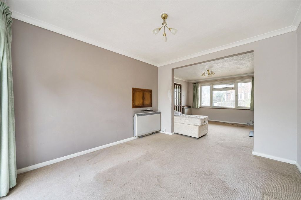 Property photo 2 of 15 Picture No. 11