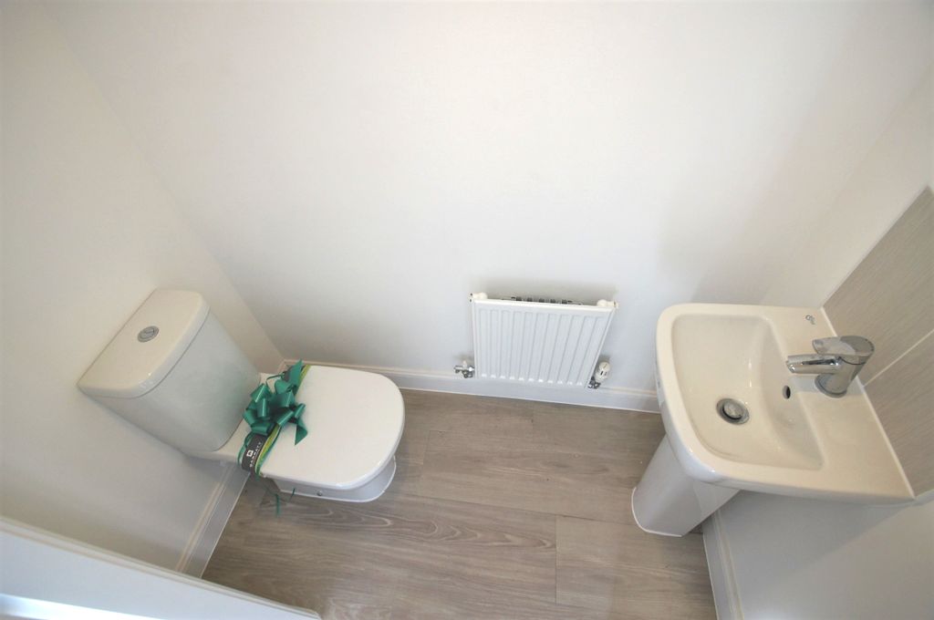 Property photo 3 of 13