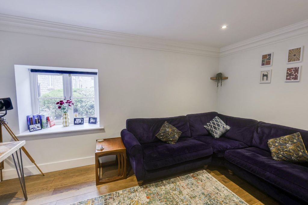 Property photo 3 of 15 Picture No. 07