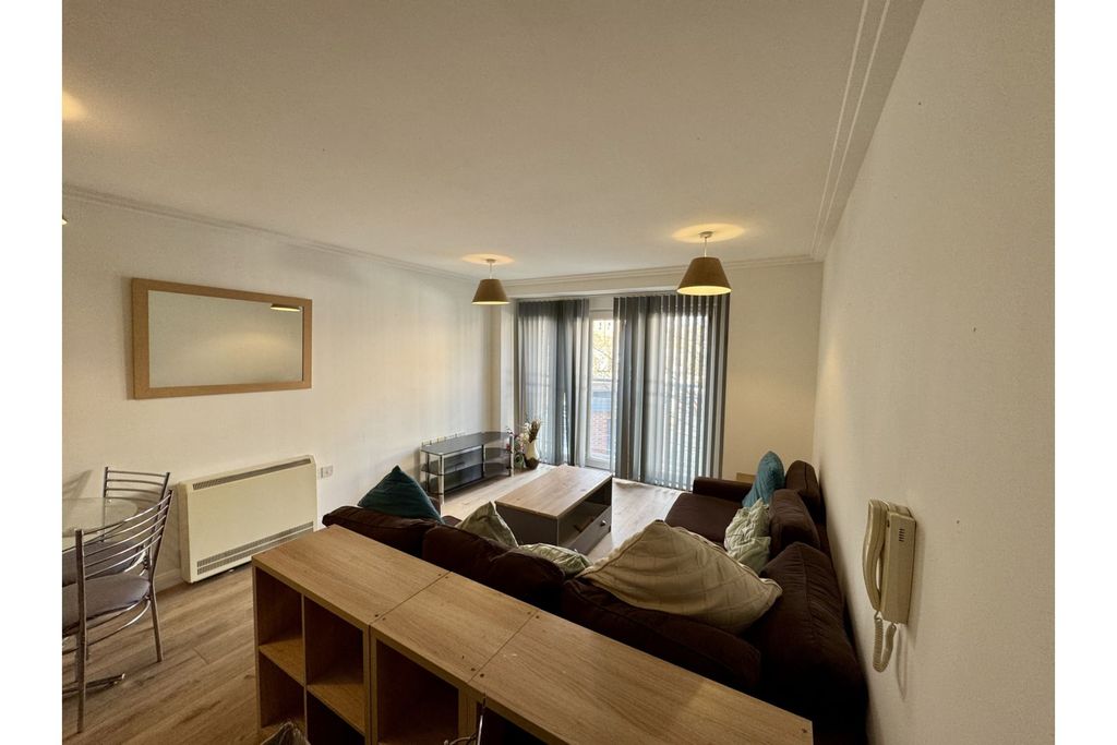 Property photo 3 of 8