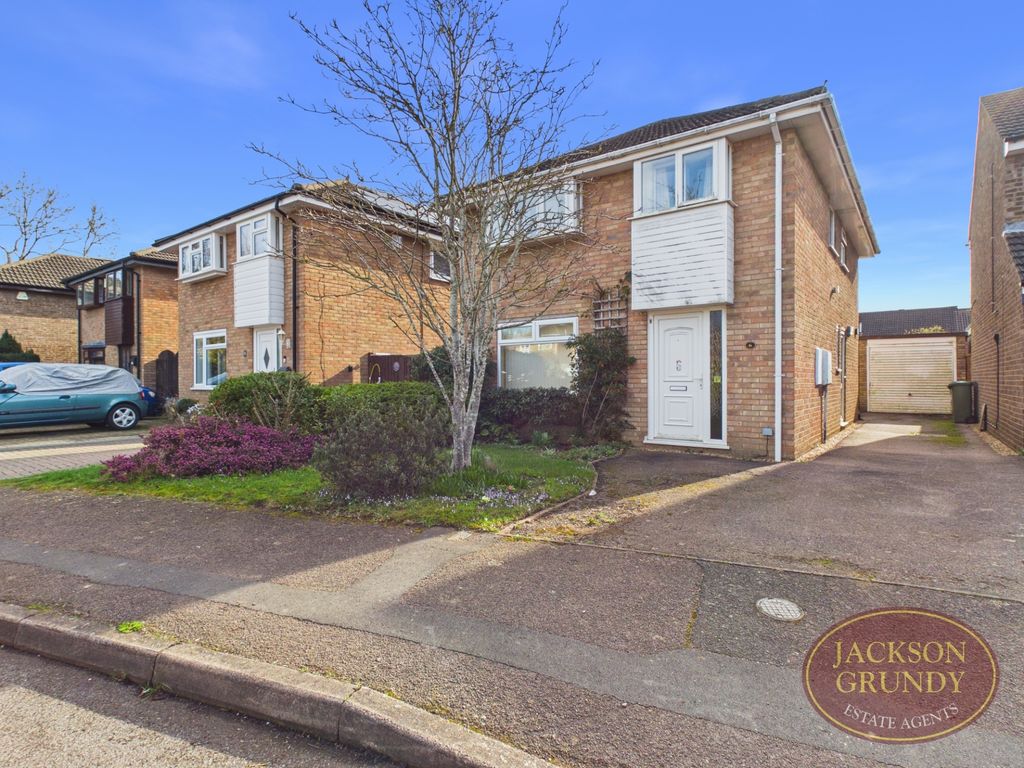 Property photo 1 of 15 Barley Close