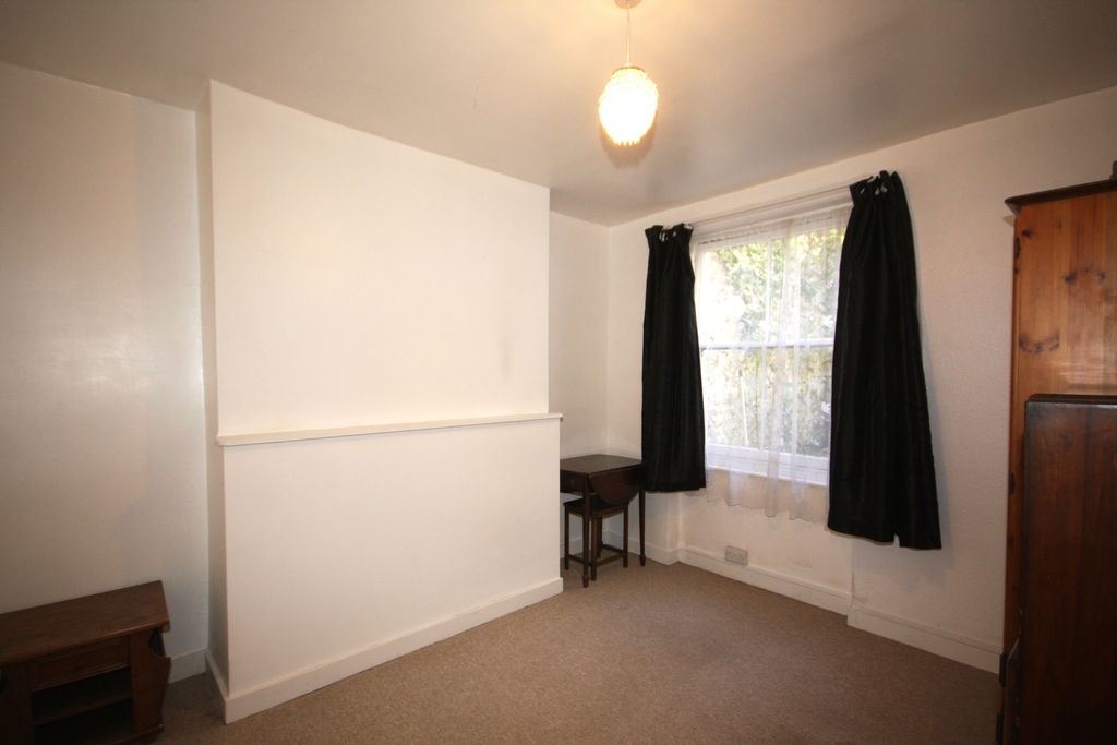 Property photo 3 of 11 Bedroom