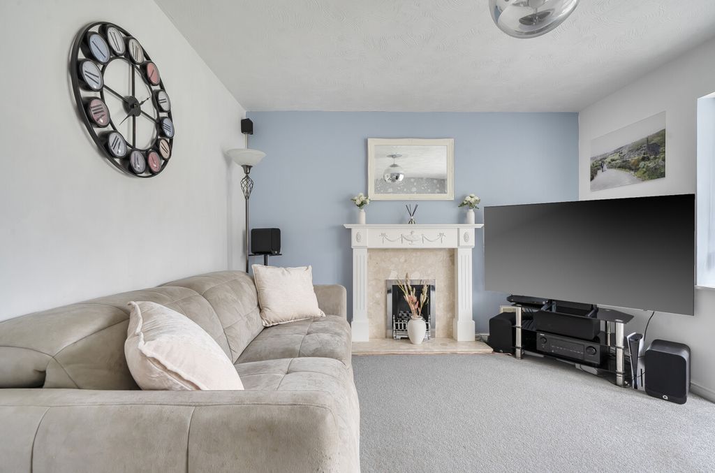 Property photo 3 of 23 1422331-7-69Af117...