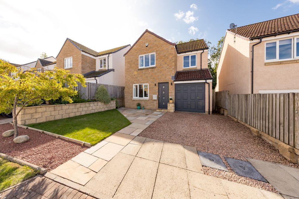 Property photo 1 of 26 7 Whitehouse Court, Gorebridge Eh23 4Fr
