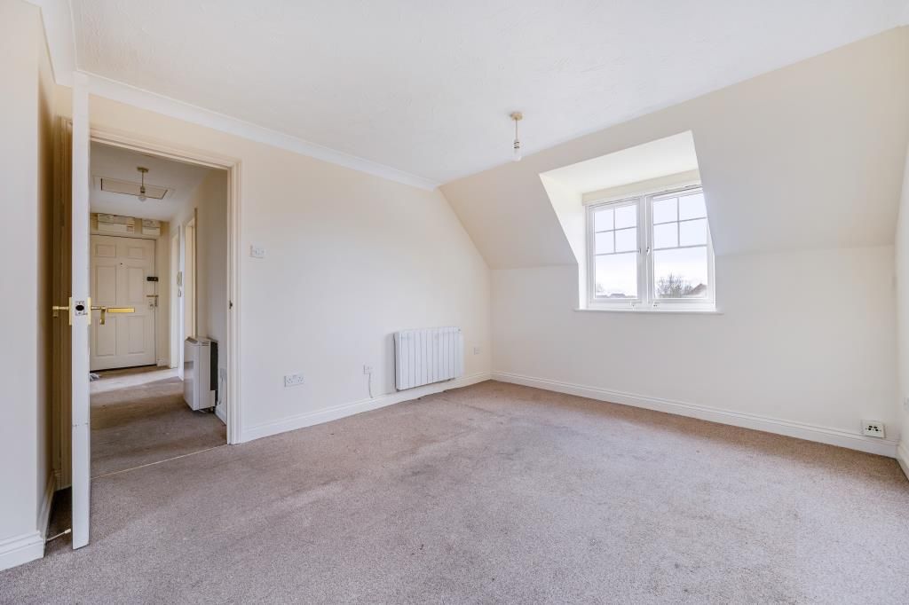 Property photo 3 of 20 Living Area