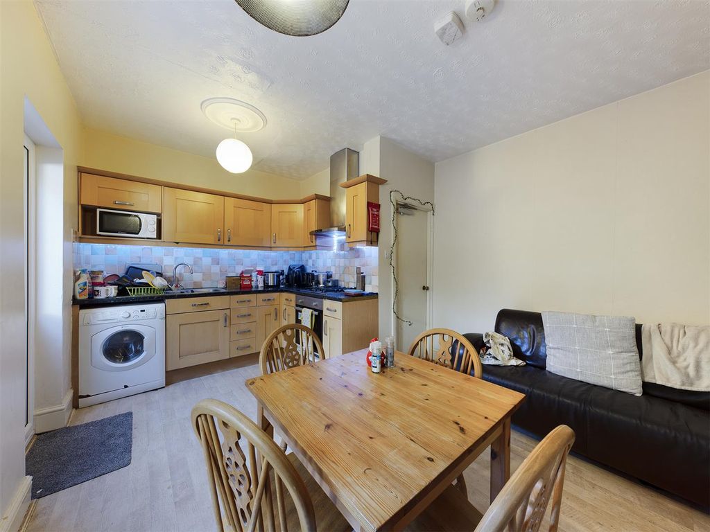 Property photo 3 of 10 Cam00771P1-Pr0023-Still02.Jpg