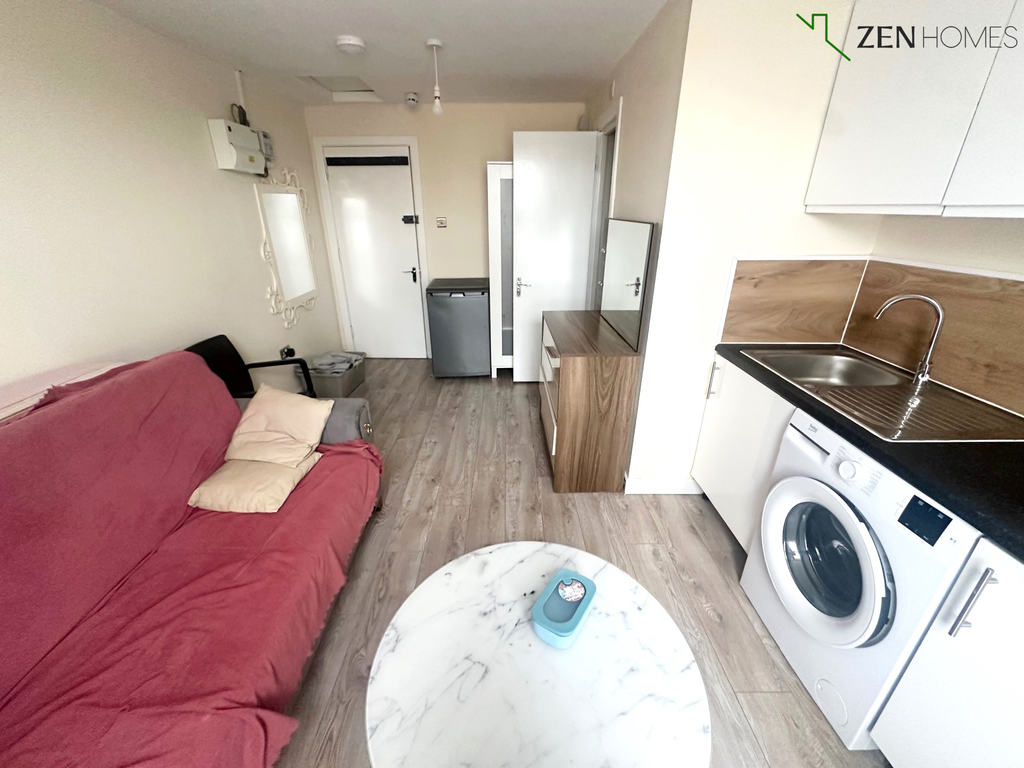 Property photo 2 of 3