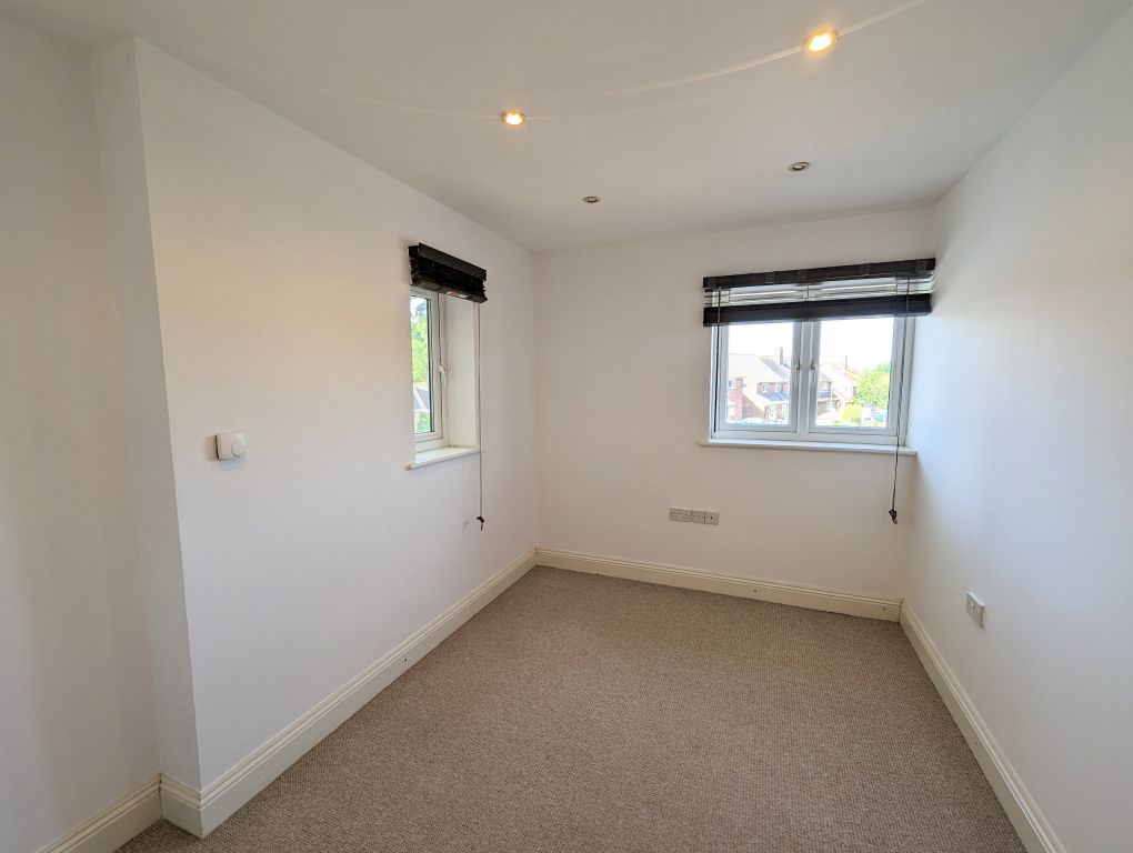 Property photo 3 of 11 Bedroom 2