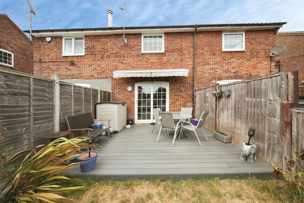 Property photo 2 of 19