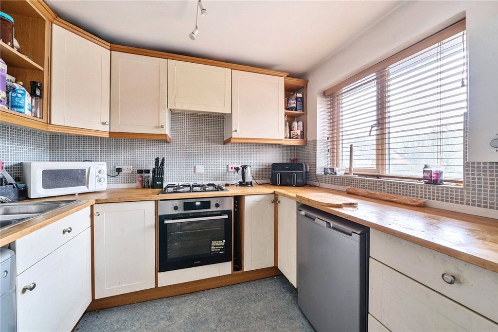 Property photo 2 of 9 Picture No. 07
