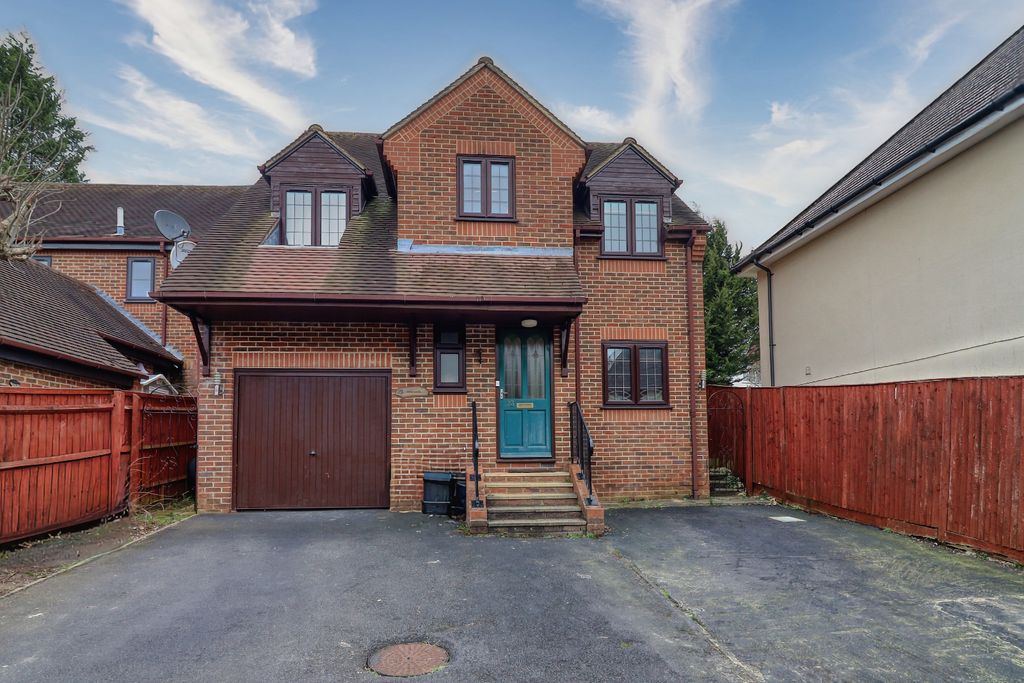 Property photo 1 of 12 Picture No. 17