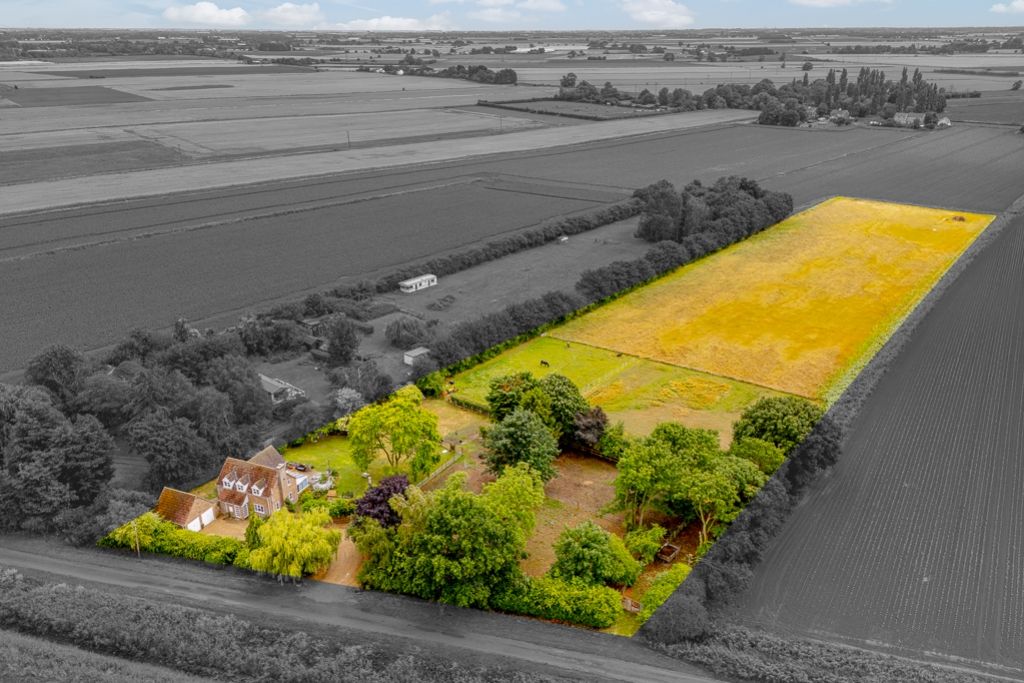 Property photo 1 of 31 Fox Hall (Kirton Holme)-2