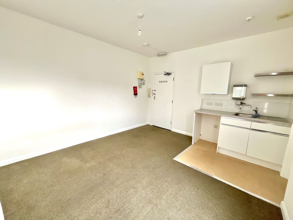 Property photo 3 of 4