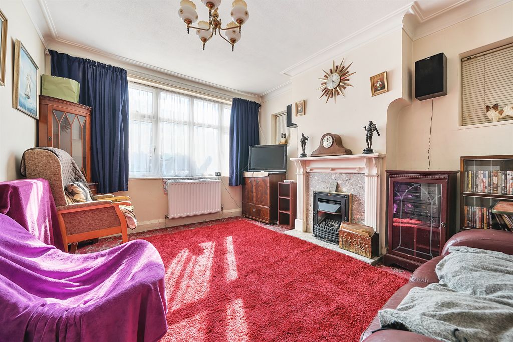 Property photo 3 of 11