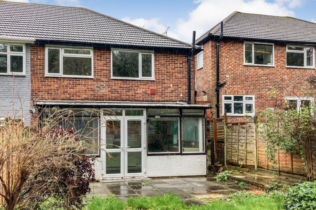 Property photo 2 of 13 10 Kennard Close, Rochester, Kent, Me1 3Lh