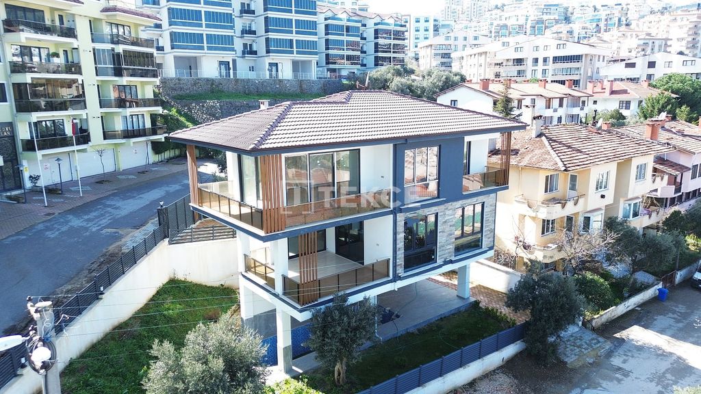 Property photo 3 of 33