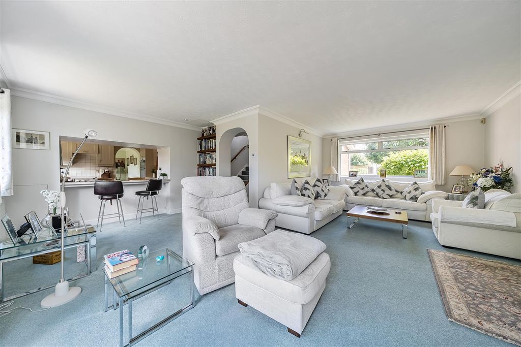 Property photo 2 of 22 Living Room: