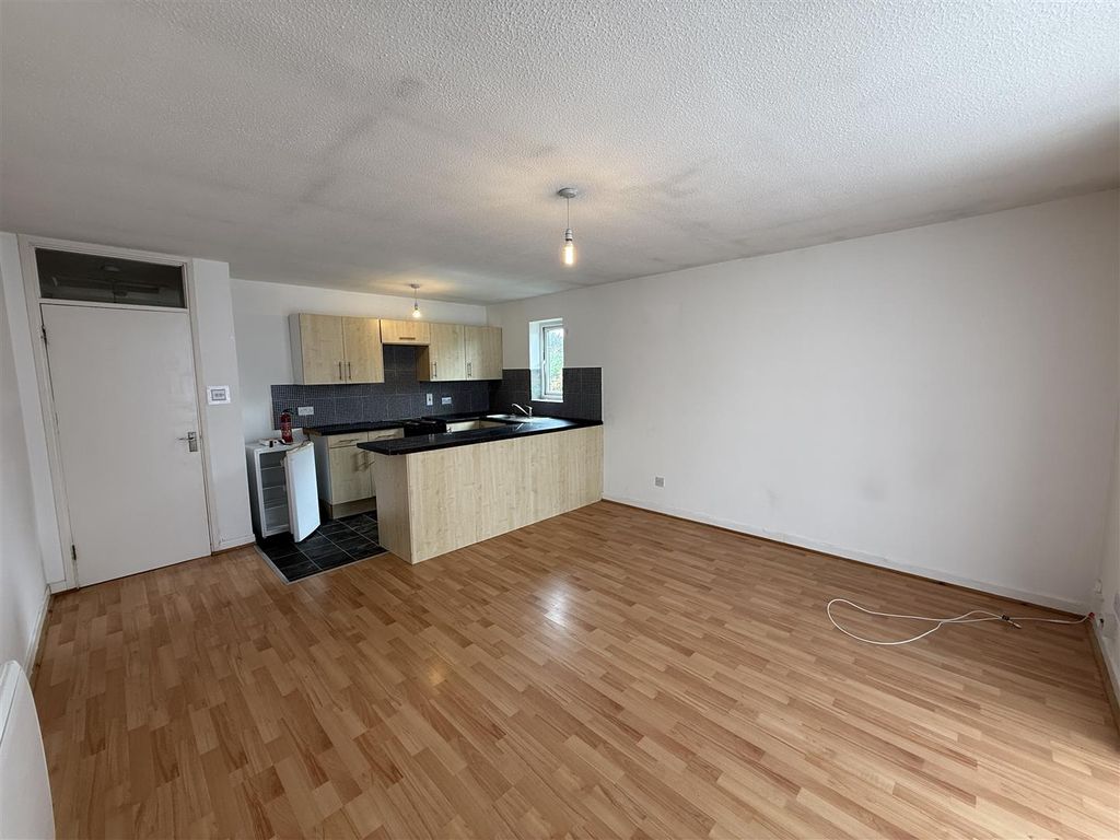 Property photo 2 of 8 Open Plan Kitchen/Reception