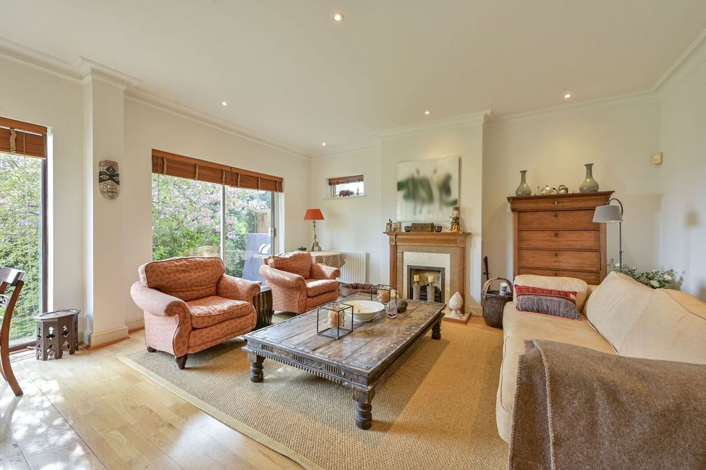 Property photo 1 of 21