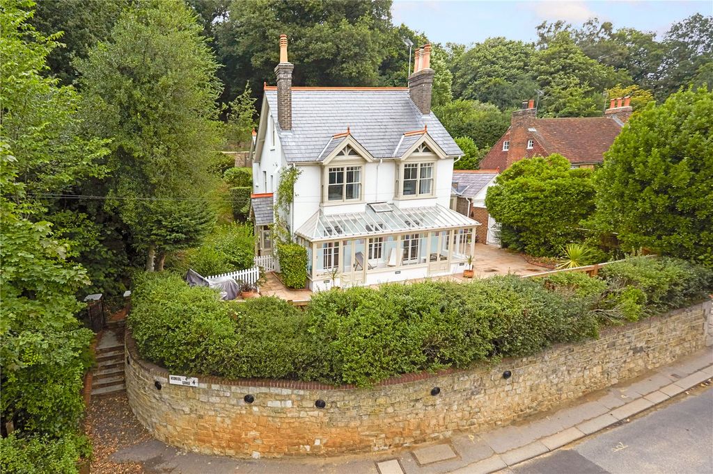 Property photo 2 of 19