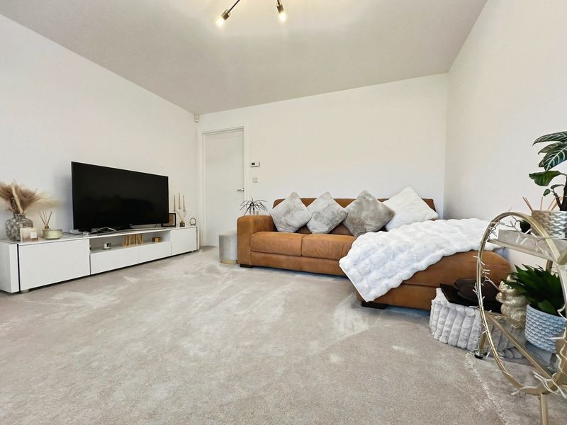 Property photo 3 of 19 Photo 18