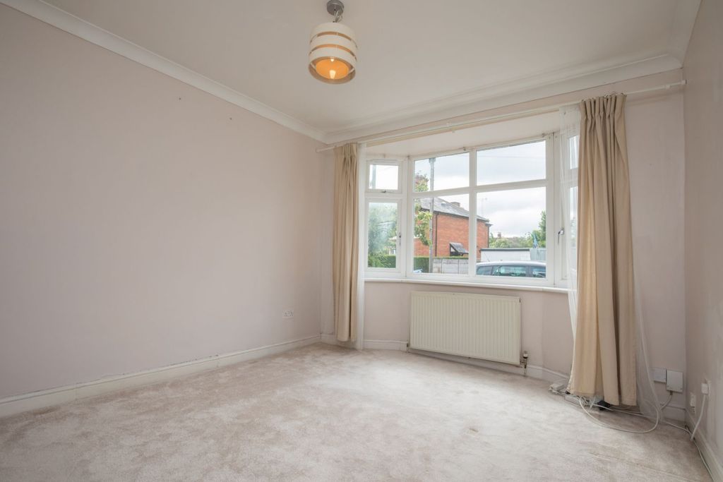 Property photo 2 of 14 Bedroom