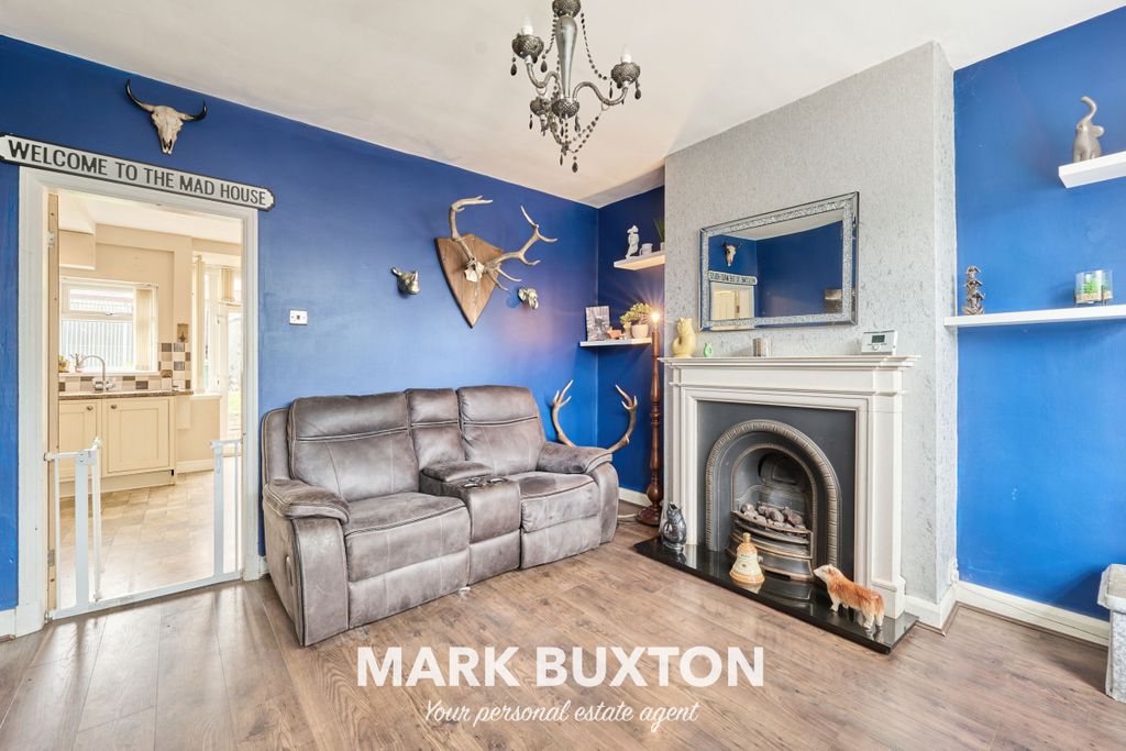 Property photo 3 of 17