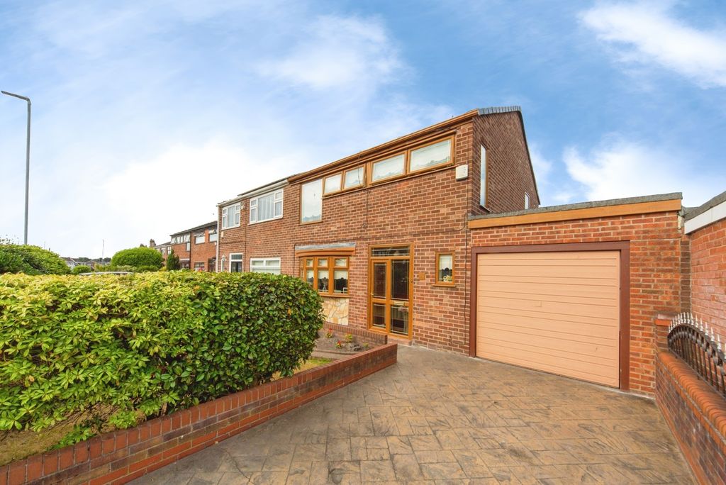 Property photo 3 of 24 Pbox-Img.Jpg