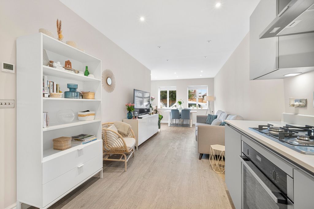 Property photo 3 of 15 Picture No. 07